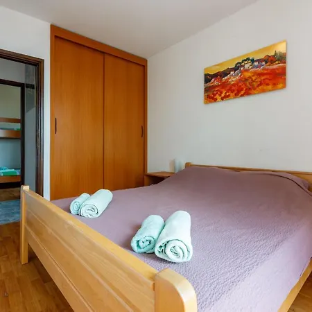 Apartamento Bartulin *