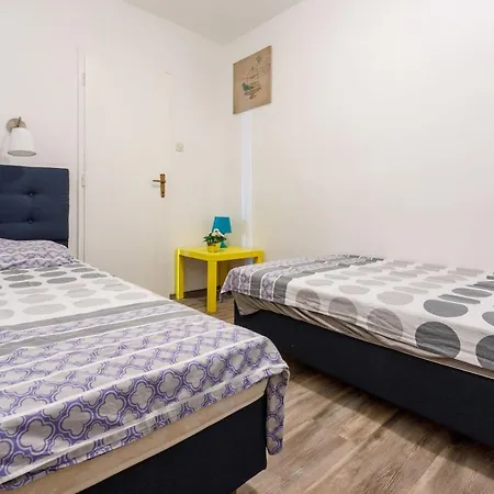 Bartulin Apartamento