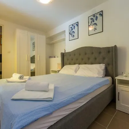 Bartulin Апартаменты Цриквеница