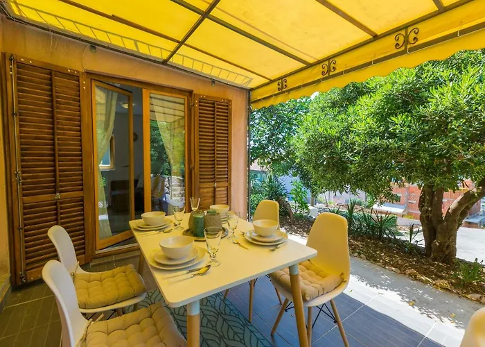 Bartulin アパート ツリクヴェニツァ